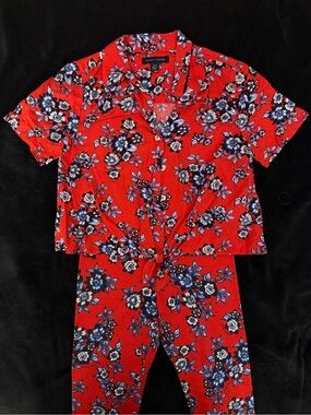 Tommy Hilfiger Red Floral Button-Front Shirt and leggings.